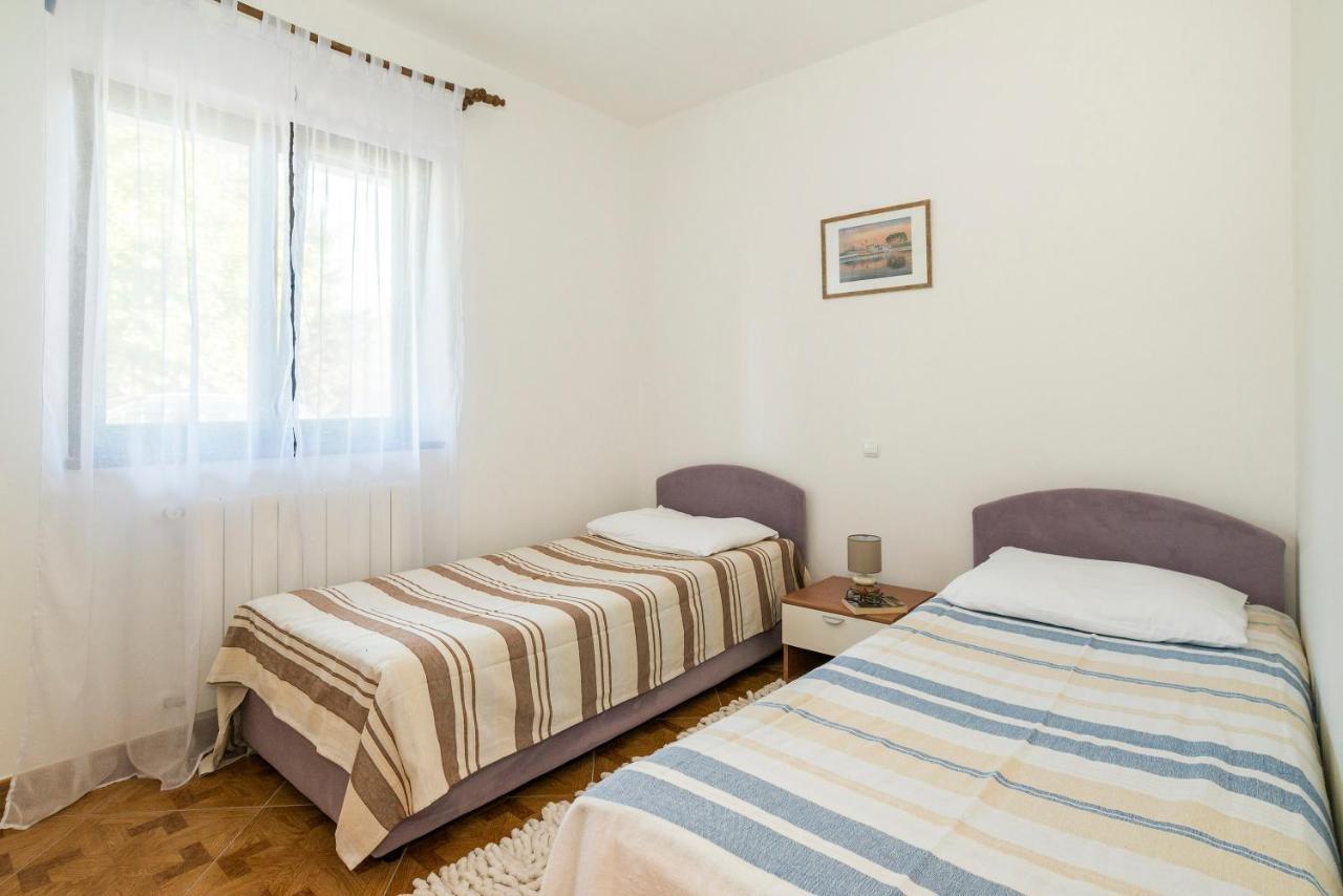 Apartments Vienna Zambratija  Room photo